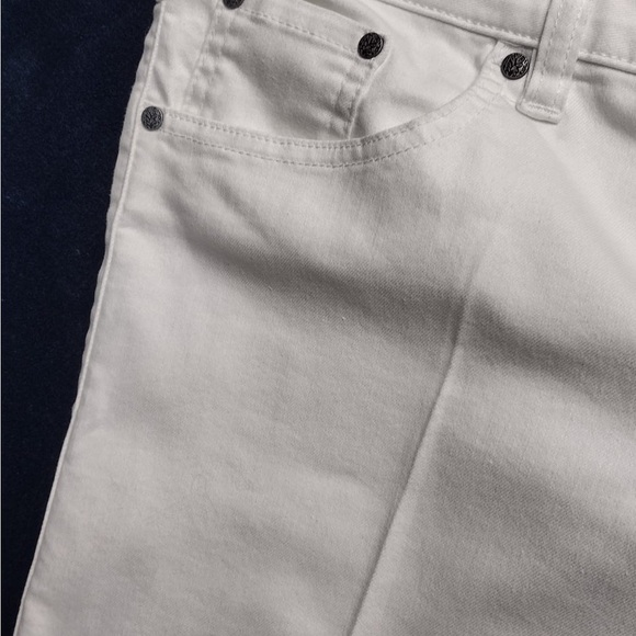 Prana Women's Cream Shorts size 14 pre owned Exellent condition. - Picture 4 of 5